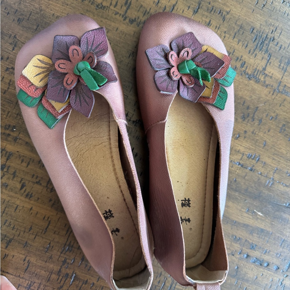 Floral Embellished Brown Flats